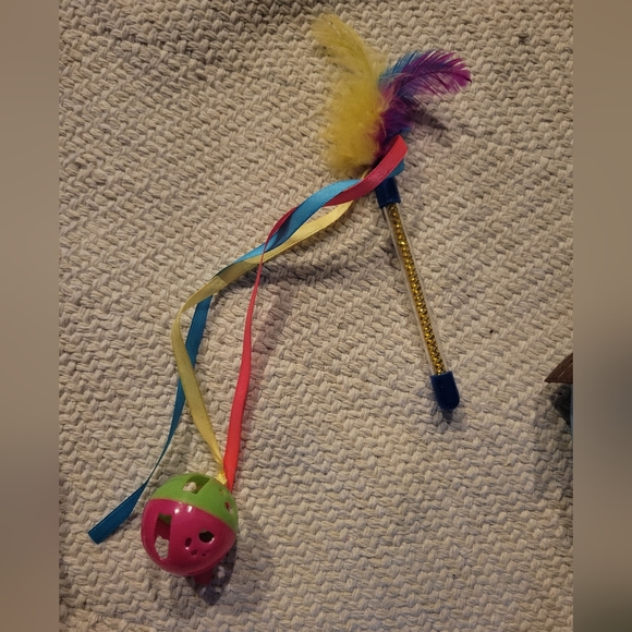 ❤️🩷❤️ Set of 2 cat dangle toys bell wand and feather birdhouse PetLinks - Picture 2 of 9